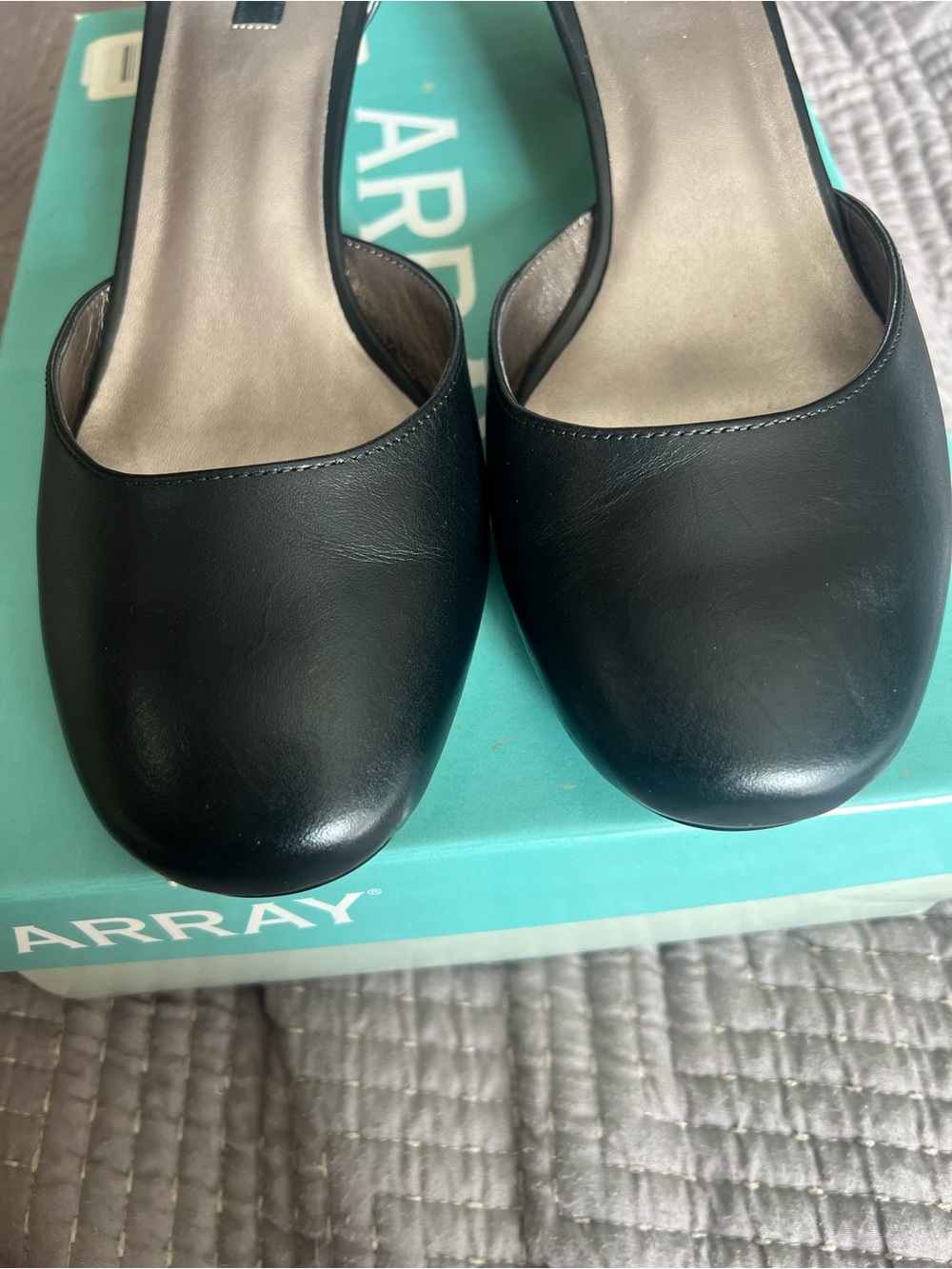 Array Charlie Leather Ankle Strap Round Toe Black Pump Kitten Heel Size 10W - Picture 5 of 9